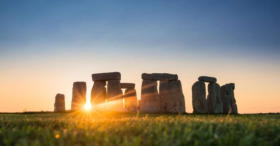 From London: Stonehenge, Windsor and Salisbury Guided Tour - Should you book it?