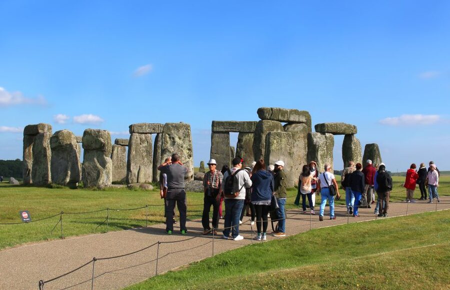 From London: Windsor Castle and Stonehenge Day Trip - Key points to know before booking