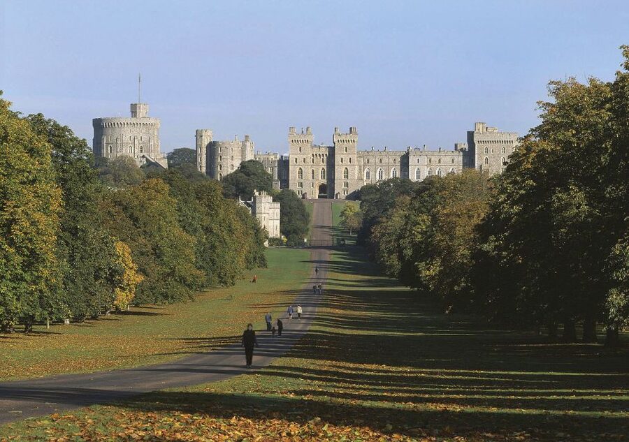 From London: Windsor, Oxford & Stonehenge Full-Day Trip - What the guide and driver add