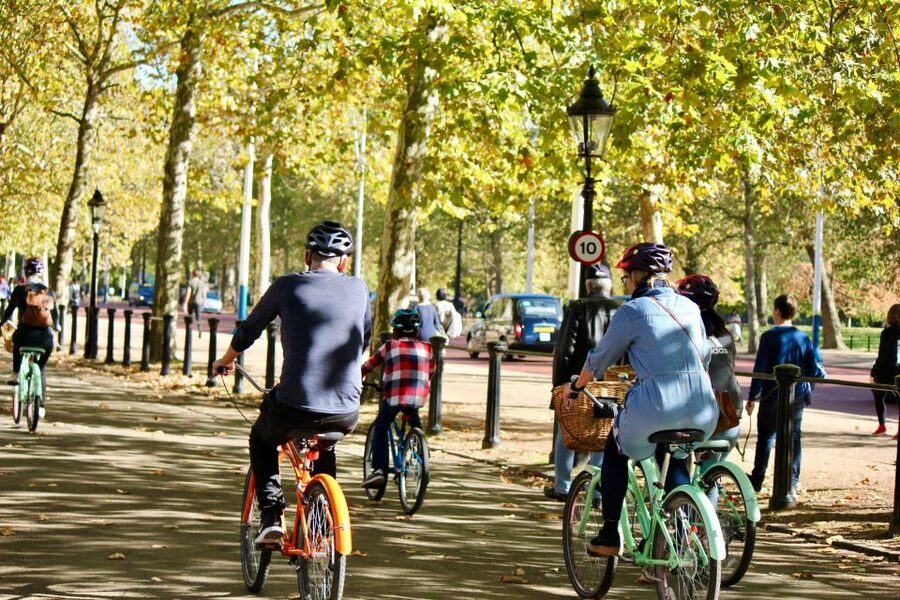 Grand London Half-Day Bicycle Tour - Why a bicycle is a smart way to see central London