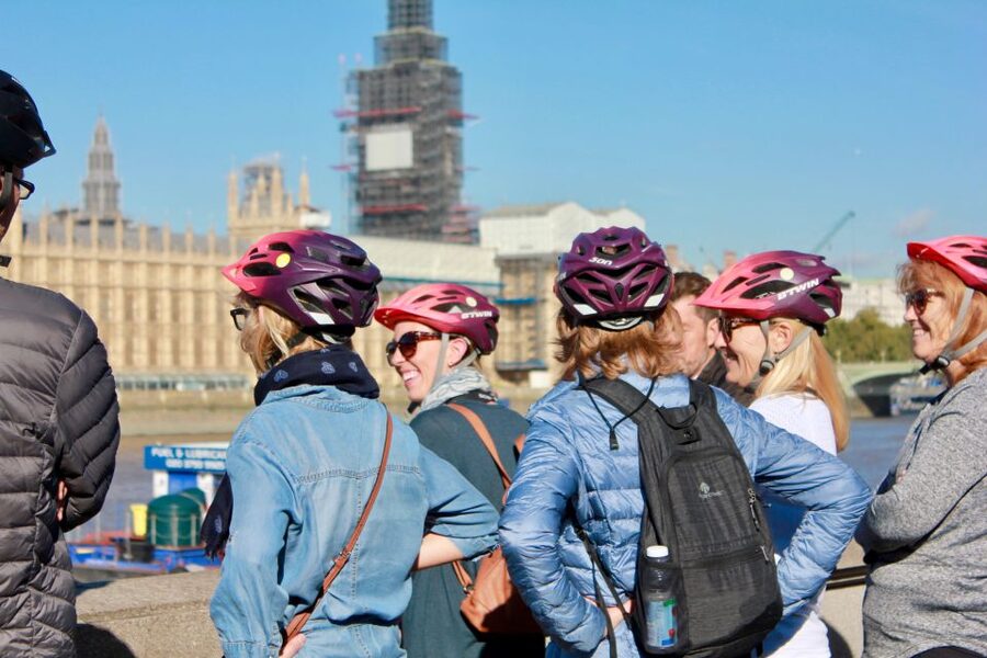 Grand London Half-Day Bicycle Tour - The Bansky street-art tunnel and St. Paul’s