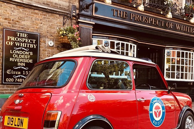 Half Day Tour in a classic Mini Cooper - The famous cathedral and the final stretch