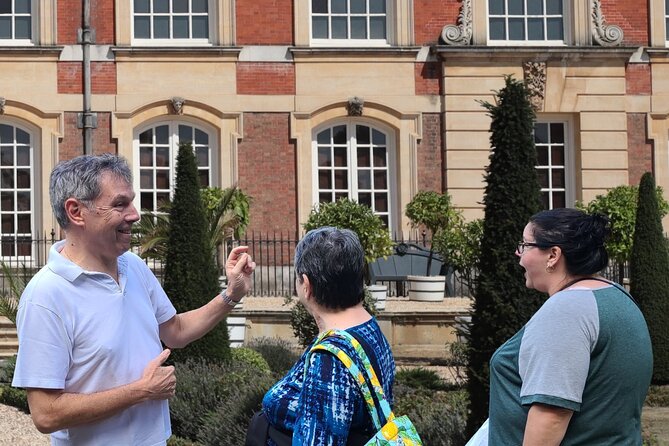 Hampton Court Guided Tour. Full day Access & High Tea - Is $212.12 a fair price?