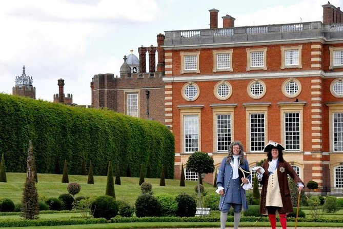 Hampton Court Palace Private Tour - Secrets of Henry VIII - What the 90-minute route can realistically cover