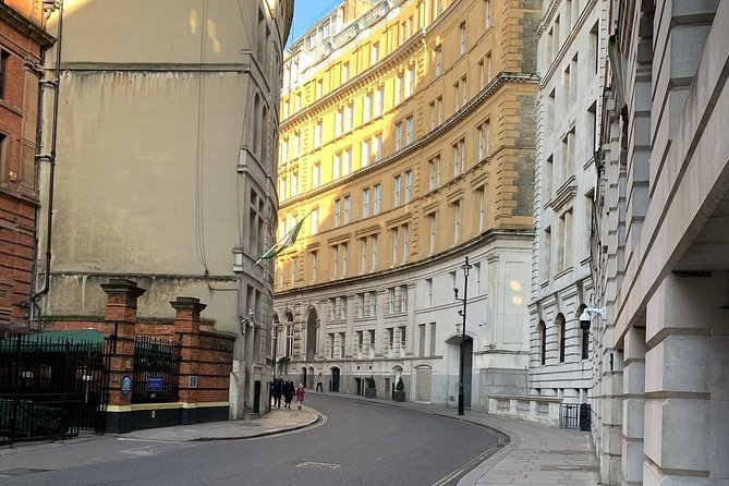 Harry Potter London Small Group Walking Tour - The guides make or break the experience