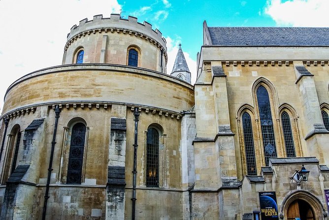 Hidden London Walking Tour - Starting at Temple Station and entering the Temple area