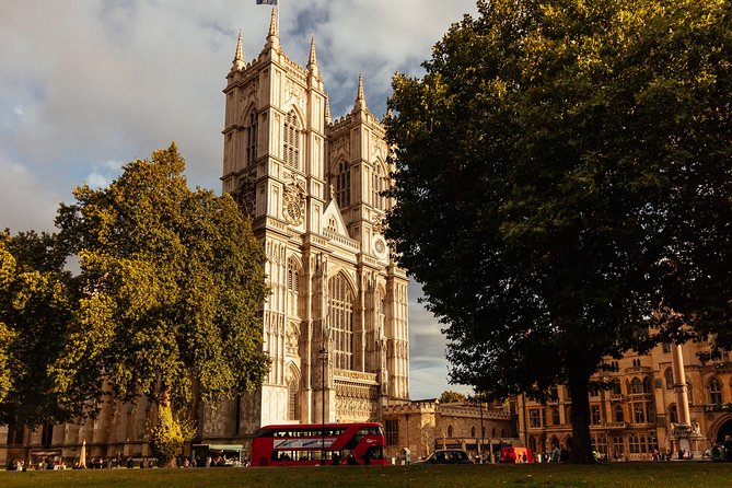 Highlights & Hidden Gems With Locals: Best of London Private Tour - Starting at Cheapside and getting your bearings