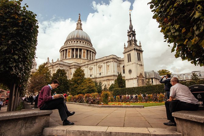 Highlights & Hidden Gems With Locals: Best of London Private Tour - The route may include Westminster, Buckingham Palace, and the Thames