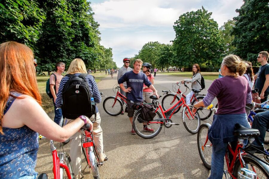 Highlights of Royal London Bike Tour (3 Hours) - How difficult is the cycling?