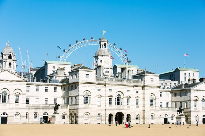 Highlights of Royal London Bike Tour including Hyde Park - Churchill War Rooms and Westminster Abbey