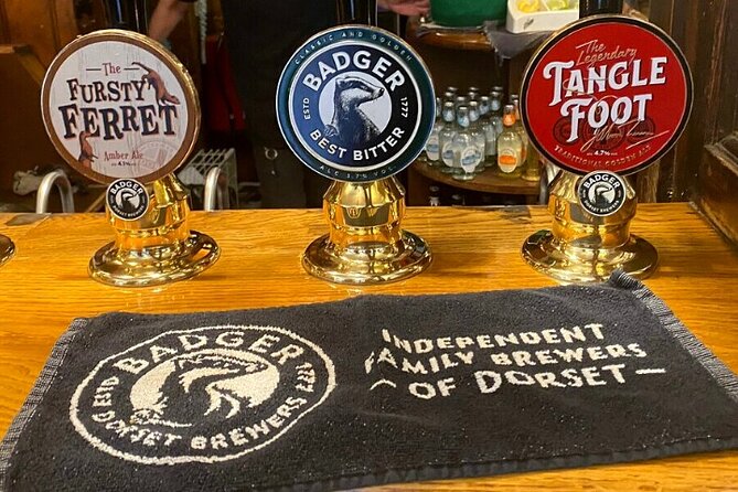 Historic Pub Walking Tour of London - Walking through Westminster and Covent Garden