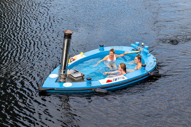 Hot Tub Boat Tour in London - London's most unique tour - Who will enjoy this most?