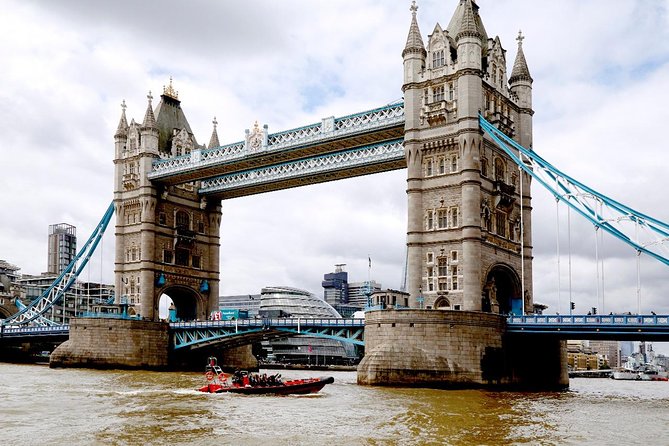 Iconic Sights of London: High-Speed Boat Trip - Shakespeare’s Globe and the old Billingsgate Market