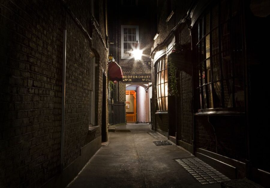 Jack The Ripper Tour in London's East End - What the modern East End adds