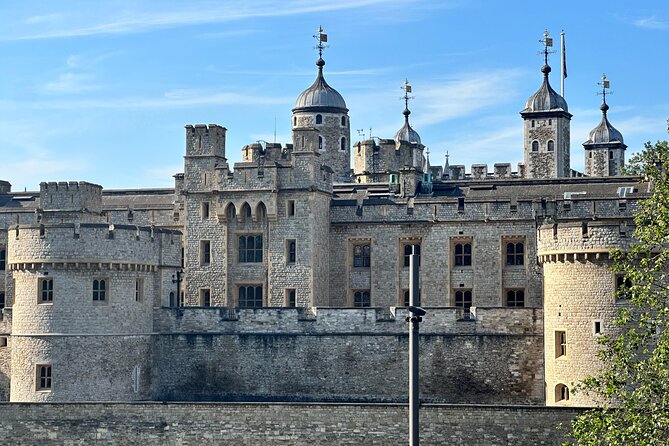 Kid-Friendly Private Tower of London Tour with Blue Badge Guide - Why this Tower tour works better than a standard castle visit