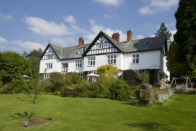 Lake District - Rail Tour from London with Cream Tea and Cruise - Cream tea at Lindeth Howe