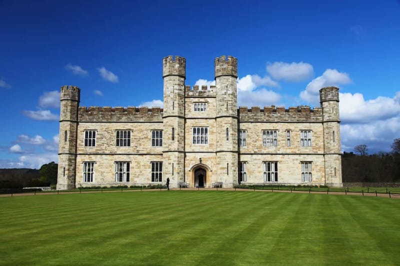 Leeds Castle, Canterbury, Dover, Greenwich & Free Snack Pack - Canterbury Cathedral and the choice between church and town