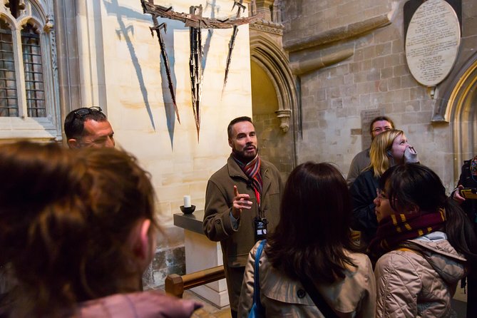 Leeds Castle, Cliffs of Dover and Canterbury Day Trip from London with Guided Cathedral Tour - Leeds Castle: 900 years of changing roles