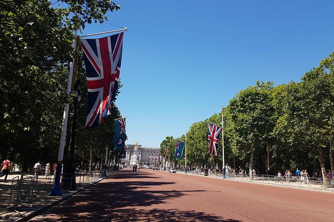 London 30 Top Sights with Fun Local Guide - Westminster Abbey from the outside