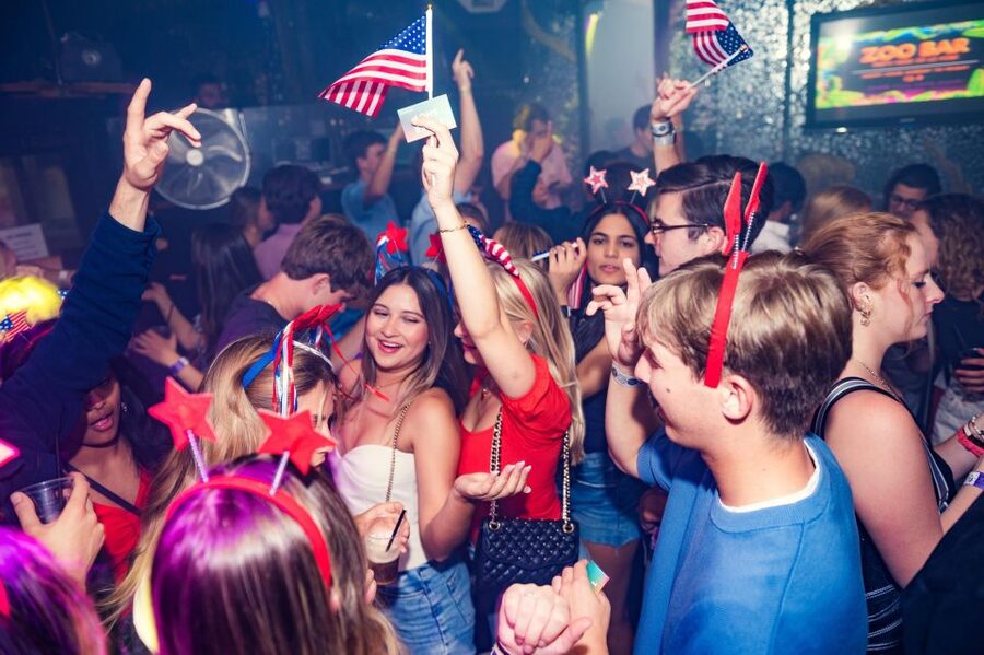 London: 4 Soho Nightclubs Crawl - Starting at Zoo Bar in the heart of the action