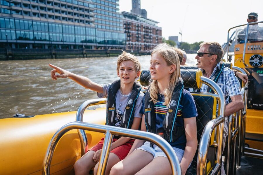 London: 45-Minute Speedboat Sightseeing Tour - St. Paul’s and the bridges of the City