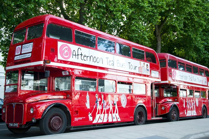 London: Afternoon Tea Bus Tour - 1960s Routemaster Bus - Hyde Park and Mayfair