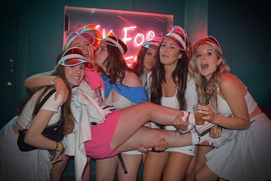 London: Bar and Club Crawl to 5 Central London Venues - The social side is the real reason to book