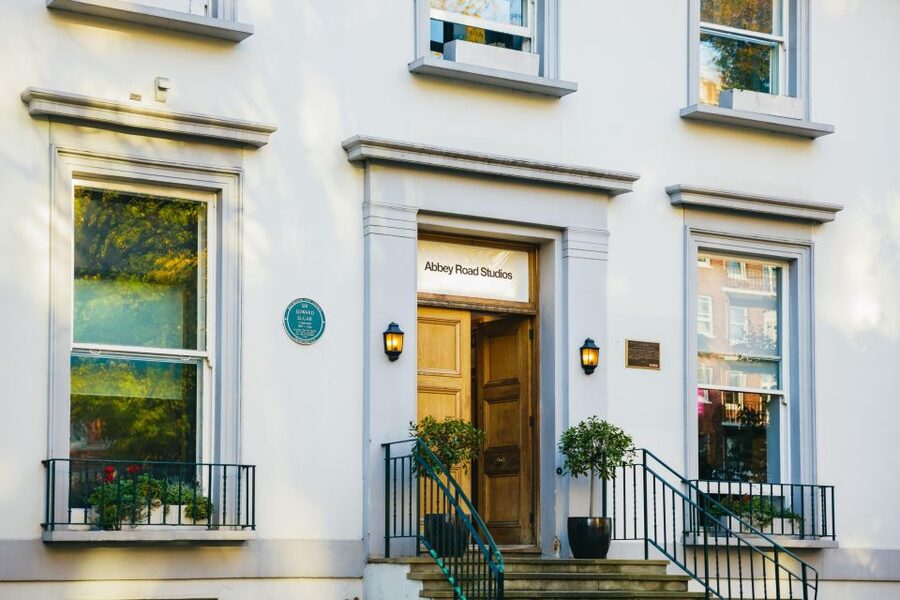 London: Beatles and Abbey Road Tour with Richard Porter - Starting at Tottenham Court Road Station