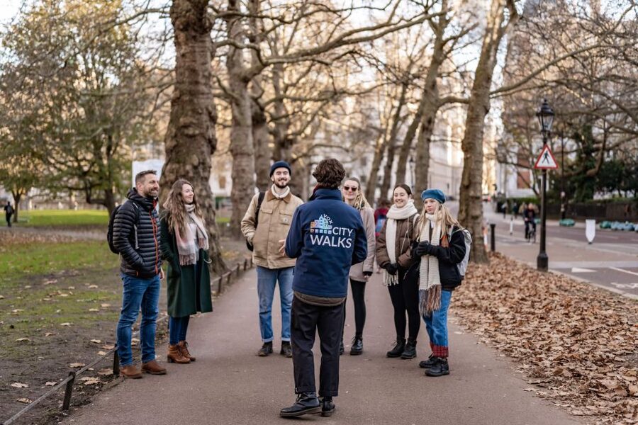 London: Best Landmarks Walking Tour - Starting at Trafalgar Square and Nelson’s Column