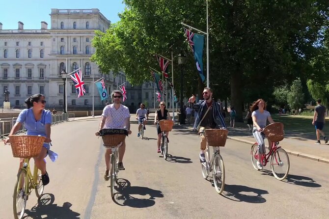 London Bike Tour: Landmarks, Secret Gems, Pub Stop & Street Art - What the $104.02 price buys you
