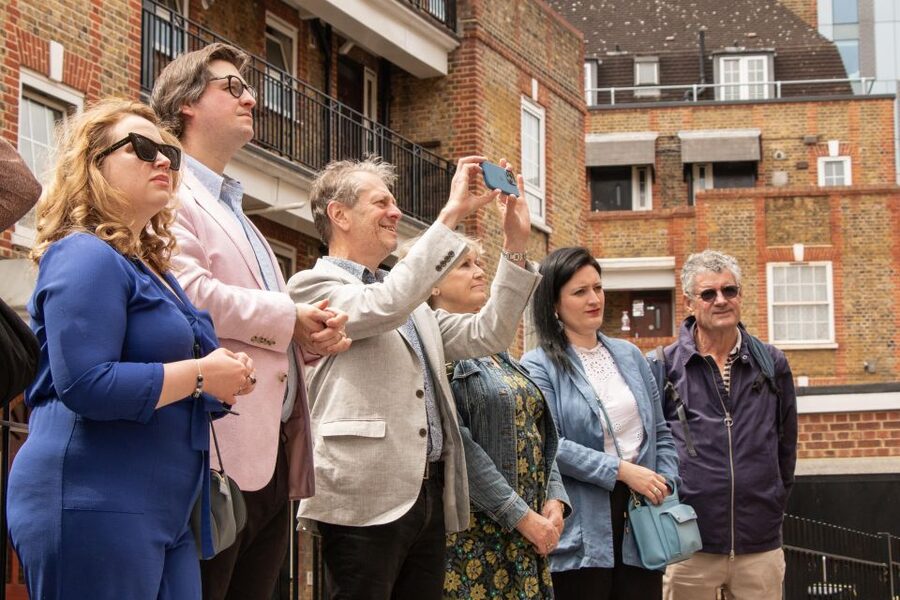 London: Brick Lane, Shoreditch & Spitalfields Food Tour - Meeting at Old Spitalfields Market