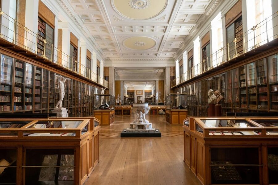 London: British Museum Audio Tour & Priority Entrance Ticket - What reserved entry really adds