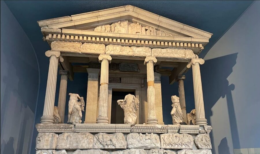 London: British Museum Audio Tour & Priority Entrance Ticket - Timing, bags, and comfort inside
