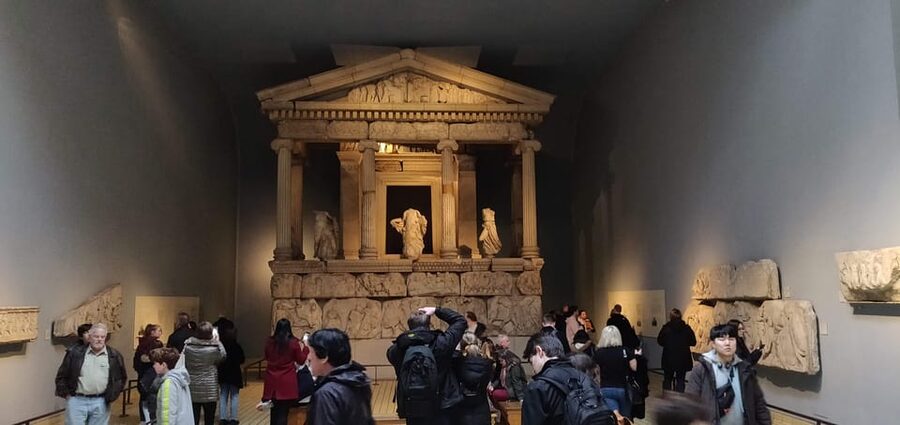 London: British Museum Tour with Archaeologist Guide - Meeting at Russell Square at 9:45 a.m.