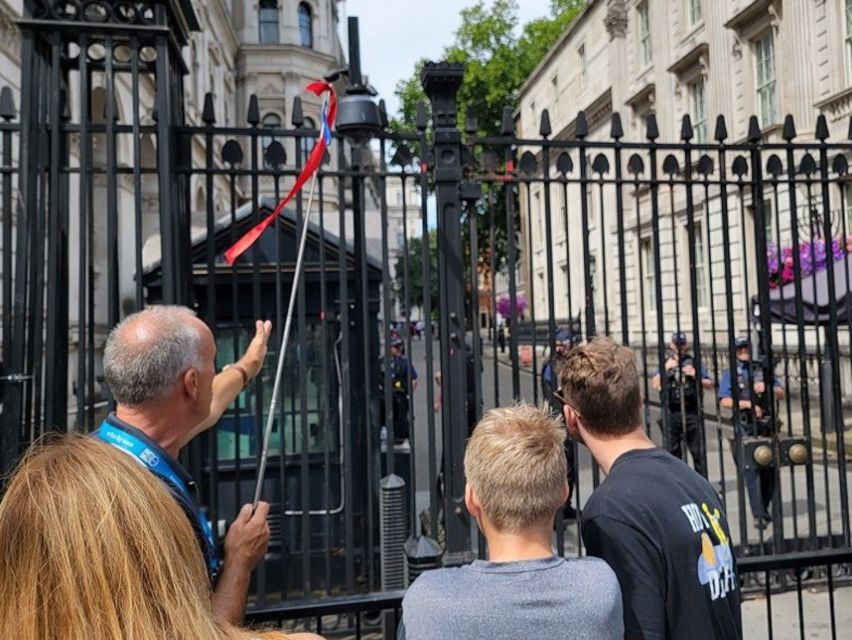 London: Buckingham, Big Ben & Westminster Abbey Tour - Guide quality is a major part of the value