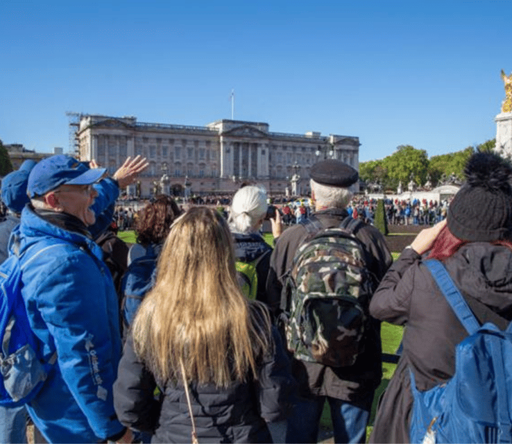 London: Buckingham Palace and Royal London Walking Tour - Inside the 19 State Rooms