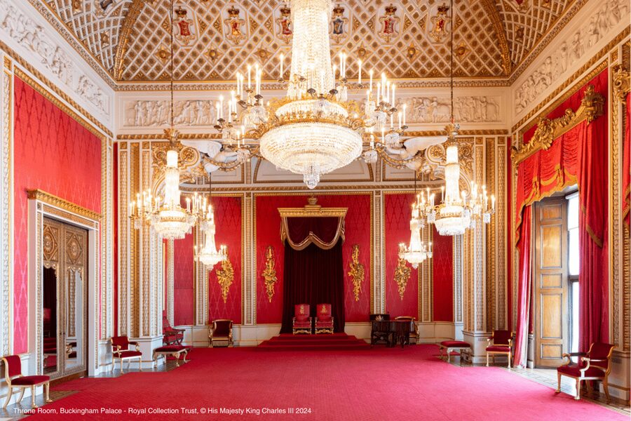 London: Buckingham Palace State Rooms & Royal Walking Tour - The route starts at Buckingham Palace’s front door