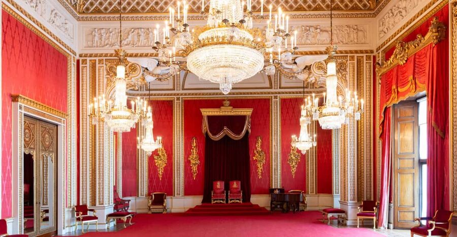 London: Buckingham Palace State Rooms & Royal Walking Tour - Entering Buckingham Palace’s State Rooms