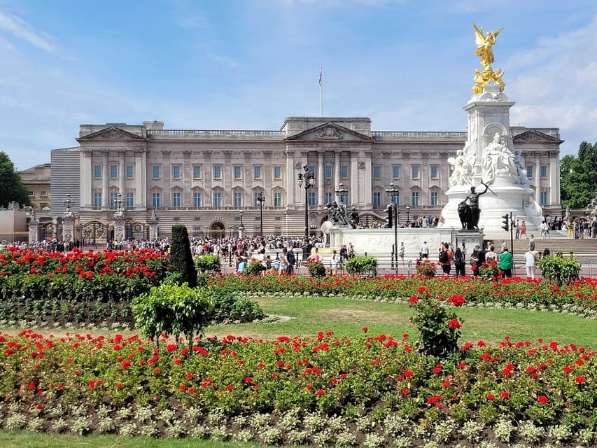 London: Buckingham Palace State Rooms & Royal Walking Tour - Who will enjoy this royal tour most?