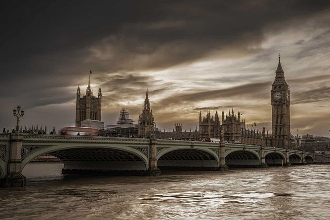London by Night Sightseeing Tour - Open Top Bus - Westminster Abbey and the Palace of Westminster