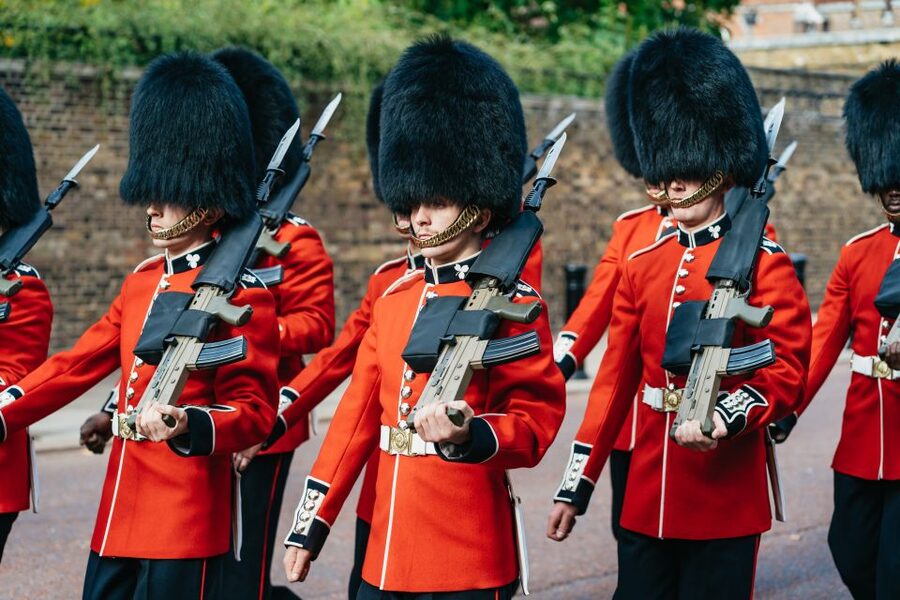 London: Changing of The Guard Tour - Small group or private tour?