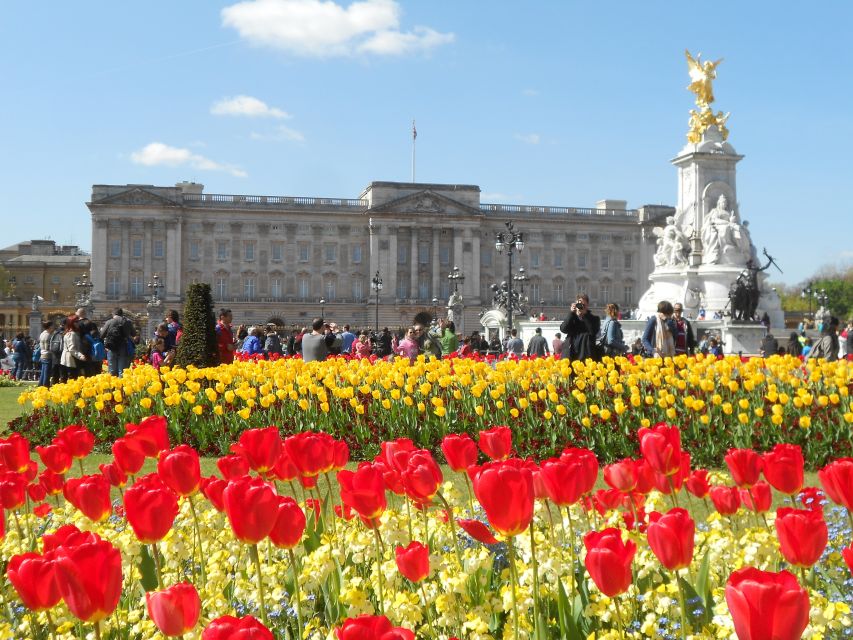 London: Changing of the Guard Walking Tour - Why this tour beats waiting at the palace gates