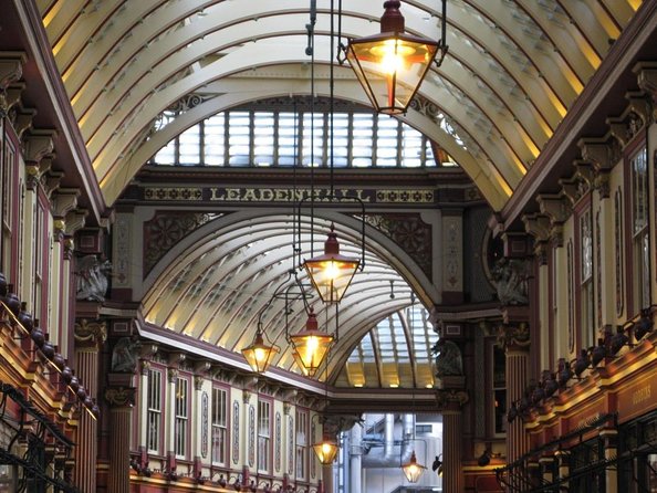 London Christmas Carol & Charles Dickens Small Group Walking Tour - Key things to know before you book