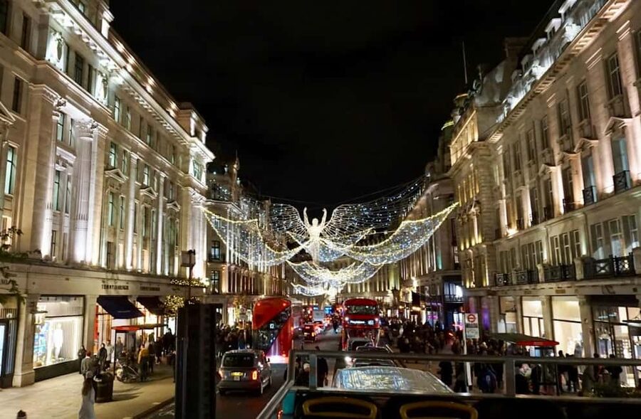 London Christmas Lights Open-Top Bus Tour. 2025 Early Bird - Key points at a glance