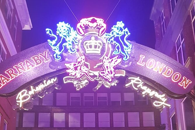 London Christmas Lights Private Tour by Traditional Black Cab - Photo stops and getting out of the taxi