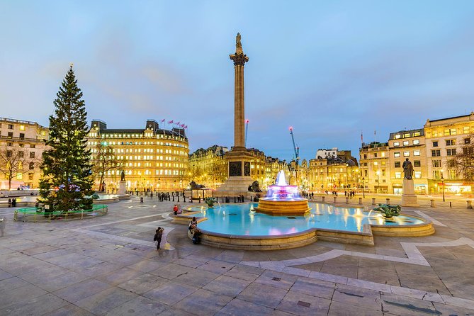 London Christmas Lights Tour by Vintage Double-Decker Bus - Big Ben, Parliament, Westminster Abbey, and Downing Street