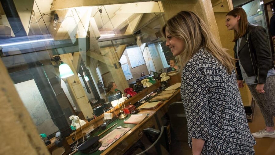 London: Churchill War Rooms Ticket & Political London Audio - Small rooms with big stories