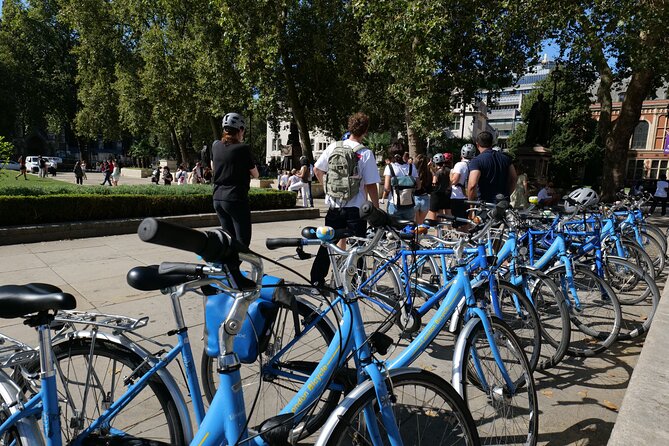 London Classic Landmarks Bike Tour with Local Guide - Trafalgar Square and Covent Garden