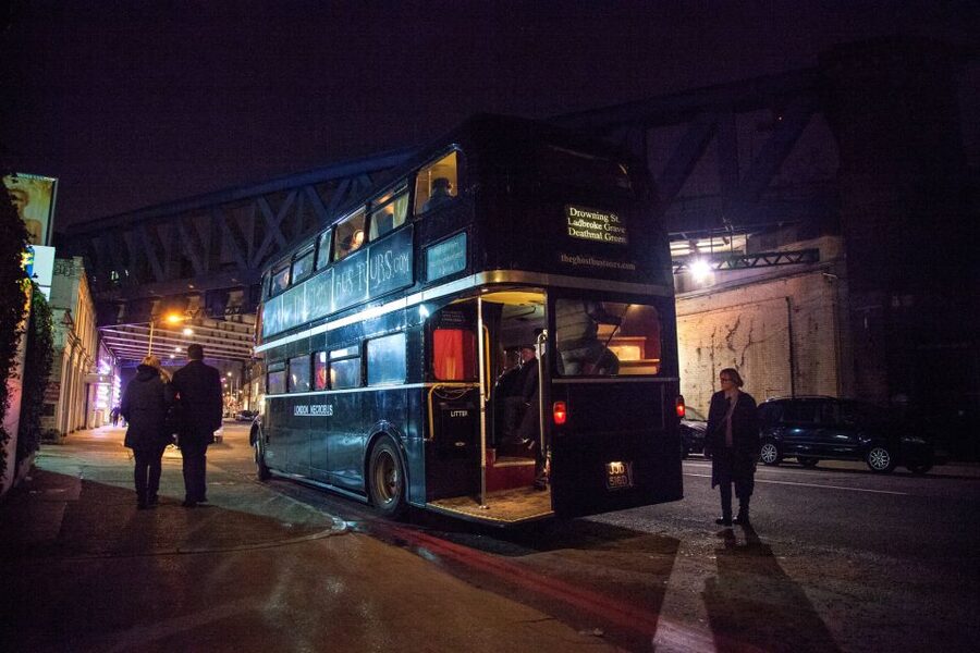 London: Comedy Horror Ghost Tour on a Bus - Fleet Street and the city’s darker stories
