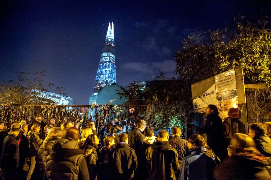 London: Comedy Horror Ghost Tour on a Bus - What the $37 price buys you